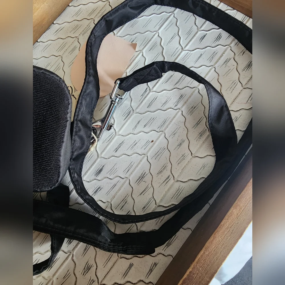 NWT Pet Fashion Pet Harness, Leash, And Backpack